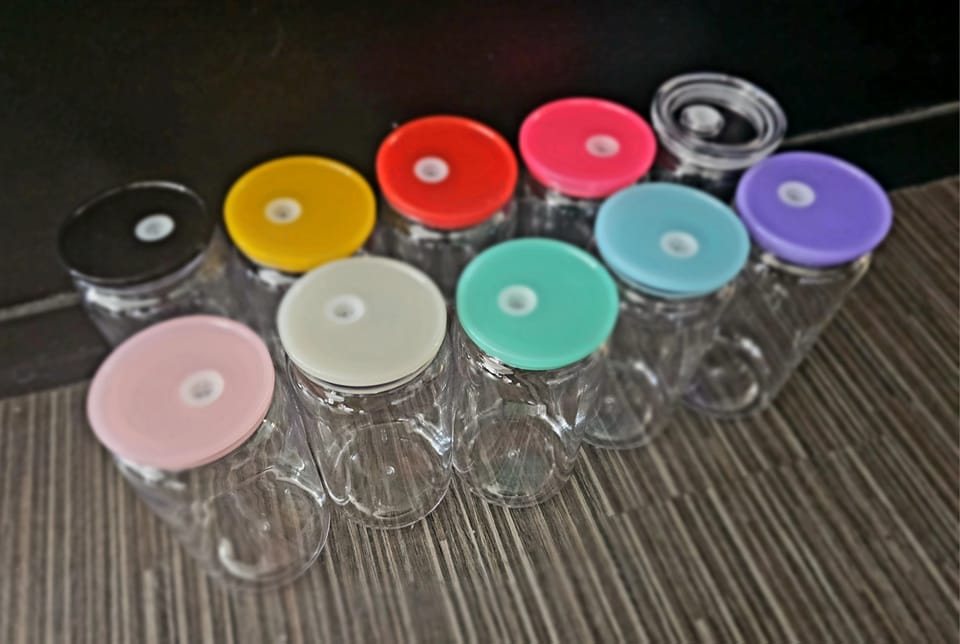 16 oz en acrylique claire avec couvercle coloré pour UV
